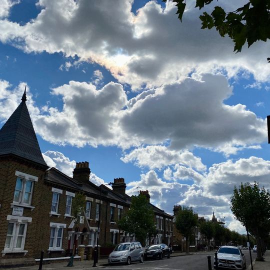 99-113, Fifth Avenue W10