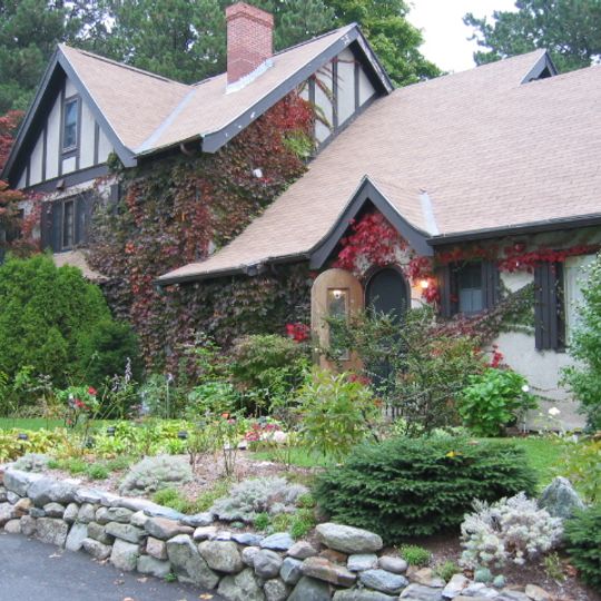Ivy Manor Inn