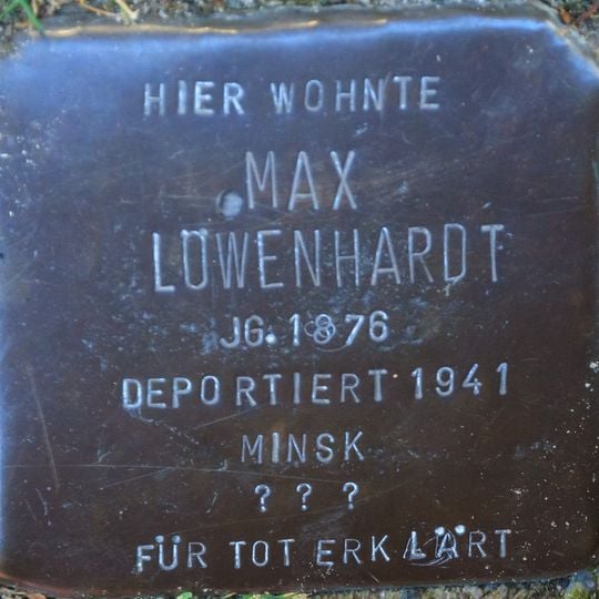 Stolperstein en memoria de Max Löwenhardt