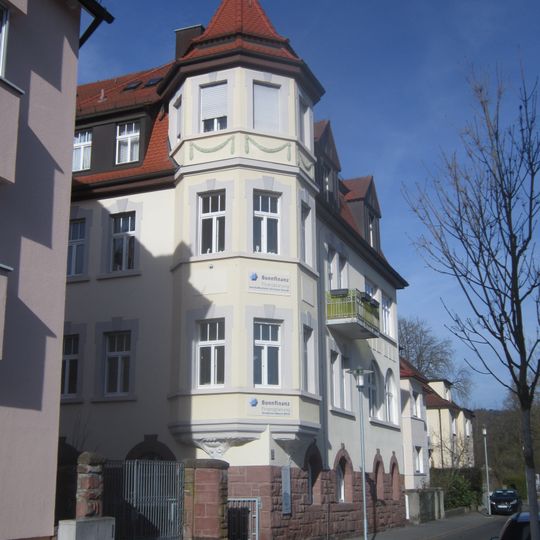 Wohngebäude
