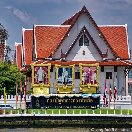 Phra Racha Wang Derm