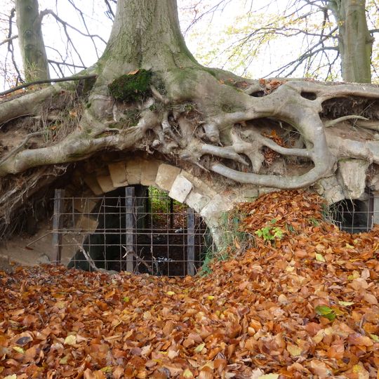 Schaloen Castle: culvert