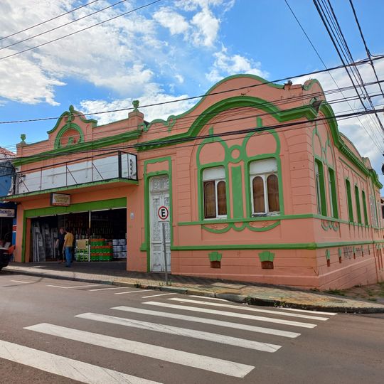 Imóvel à Rua General Osório, nº 475 e 483