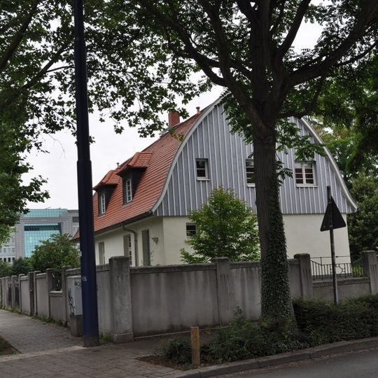 Haus Bettinastraße 105Bettinastraße 107