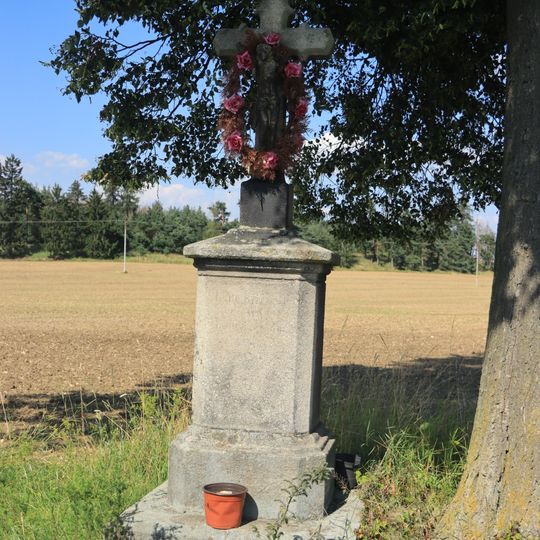 Kříž na hranicích obcí Smrk a Valdíkov