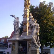 Plague column, Lendplatz