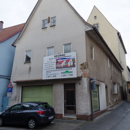 Wohn- und Geschäftshaus