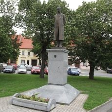 Masarykův pomník na Masarykově náměstí ve Slaném