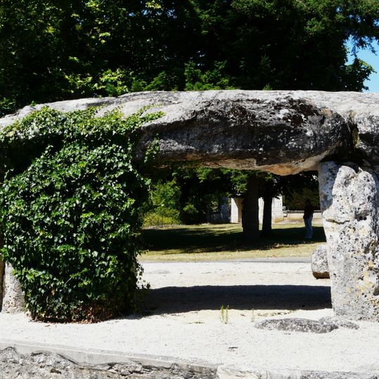Dolmen de Peyrelevade
