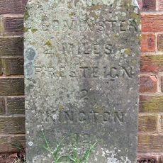 Milestone, Cholstrey, Lower Meadow Farm