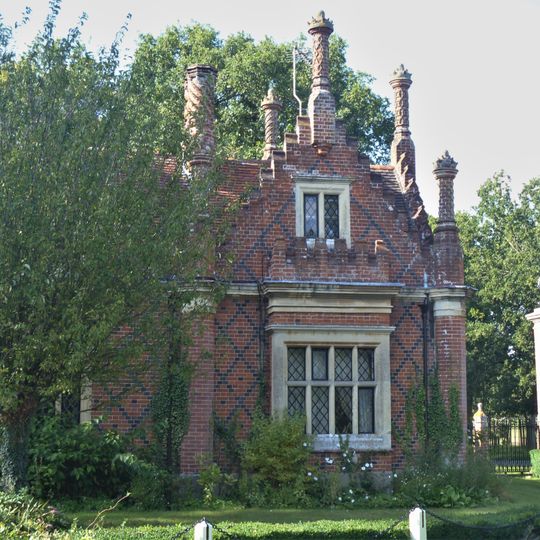 Front Lodge And Screen Wall To Left