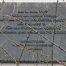 Commemorative plaque commemorating the start of construction of the large housing estate Marzahn