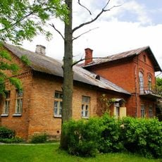 Padauguvėlės dvaras