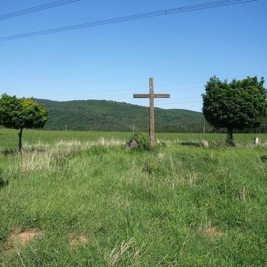 Kříž na cholerovém hřbitově u Veverské Bitýšky