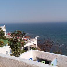 Mnebhi House