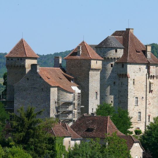 Châteaux de Saint-Hilaire et des Plas