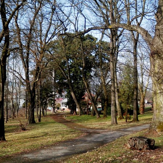 Kúria s areálom, park