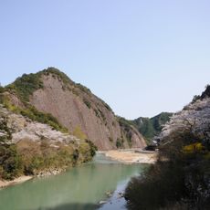 Ichimai-iwa