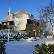 Vrijstaande villa met garage