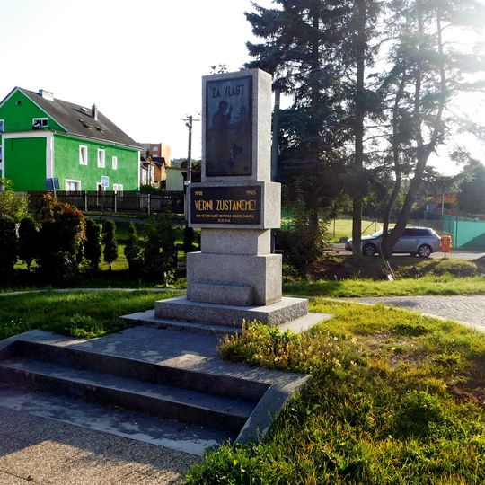 Pomník obětem druhé světové války v Dolním Žandově