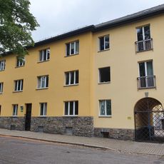 Ehemaliges Verwaltungsgebäude (zugehörig Nr. 4), heute Wohnhaus Parkstraße 6