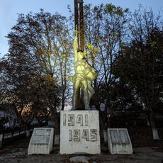 World War II memorial in Ișnovăț, Criuleni