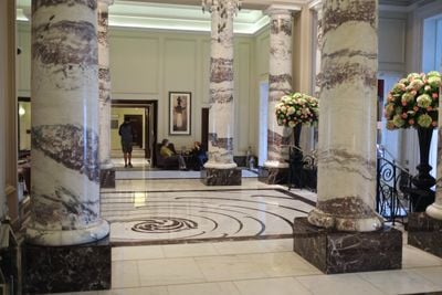 Interior 0