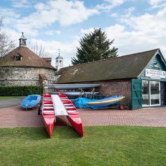 Dovecote approximately 68 metres south west of Bisham Abbey