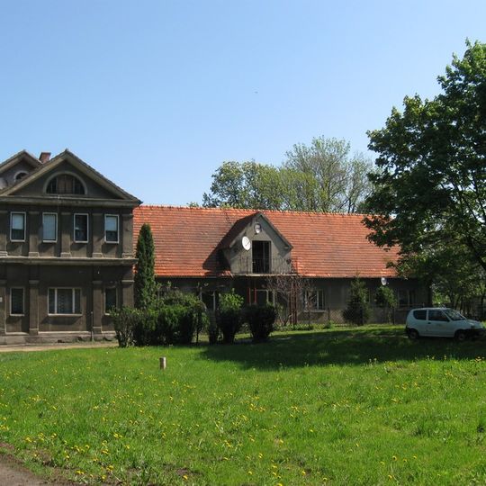 Dwór, Jarocińska 9 w Jaraczewie