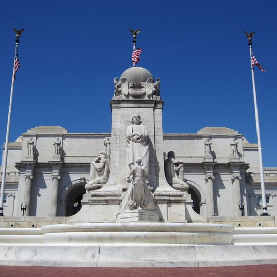 Columbus Fountain