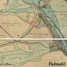 Kříž západně od Podmokel