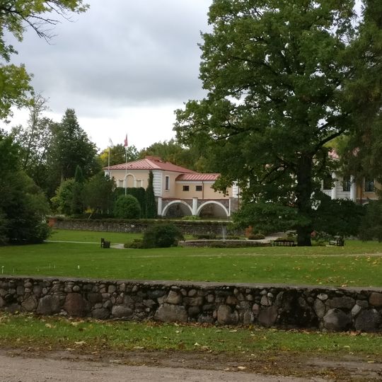 Vecpiebalga Manor
