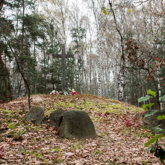 Kopiec - mogiła z I wojny światowej w Kątach