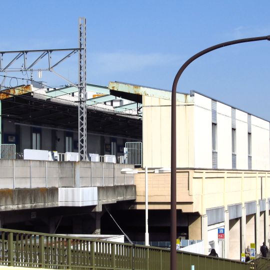 Nishi-Takashimadaira Station