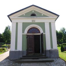 Kleine Aufbahrungshalle (Einzeldenkmal zu ID-Nr. 09300890) Am Kirchberg