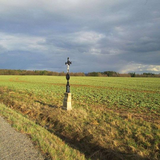 Kříž východně od Dírné