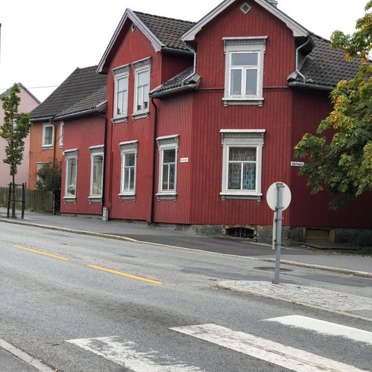 Klostergata 11, Moss