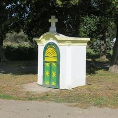 Kaplička na rozcestí v Zárybech
