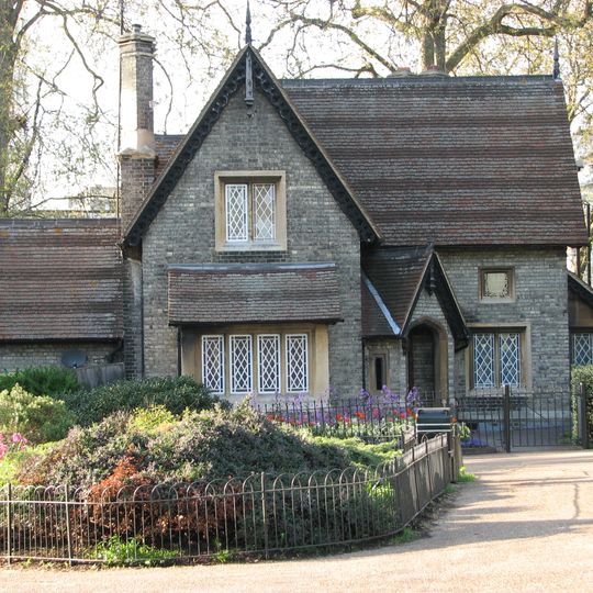 Lodge At Westbourne Gate