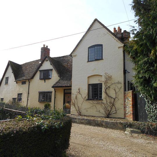 Thorpe Farmhouse And Barn