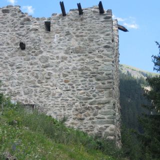 Burg La Tur