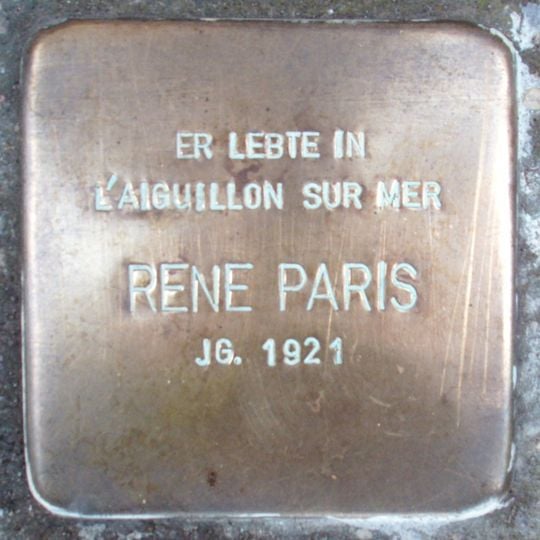 Stolperstein en memoria de Rene Paris