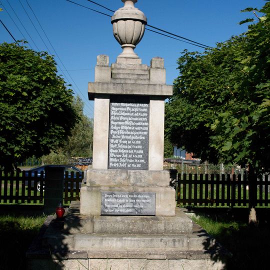 Pomník padlým v Labuti