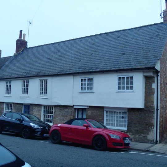 10 and 11, St Leonard's Street