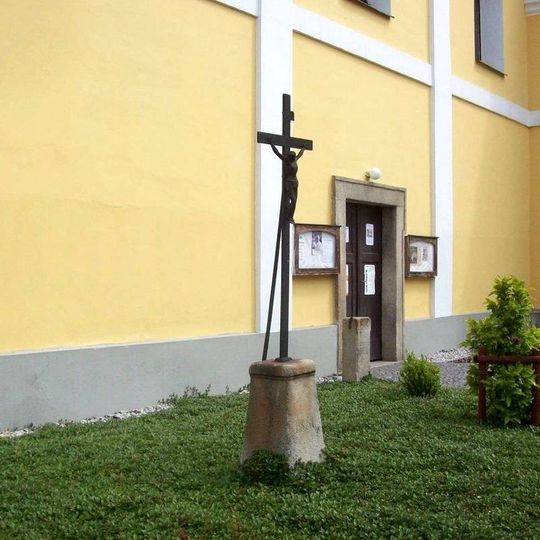 Kříž u kostela v Bělé nad Radbuzou