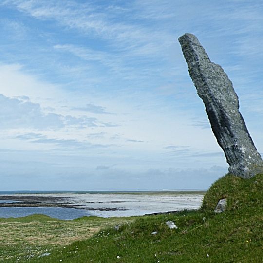 Crois Chnoca Breaca,standing stone