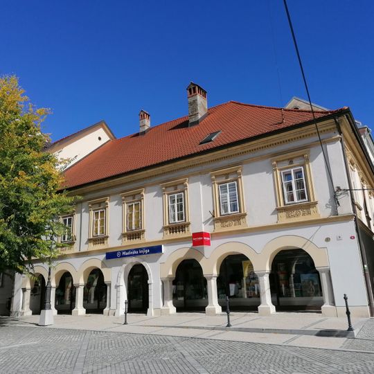 Hiša Glavni trg 9