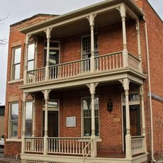 Apartment Building at 116 Spruce Street