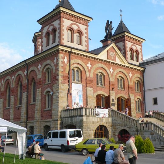 Sanktuarium św. Michała Archanioła i bł. Bronisława Markiewicza w Miejscu Piastowym