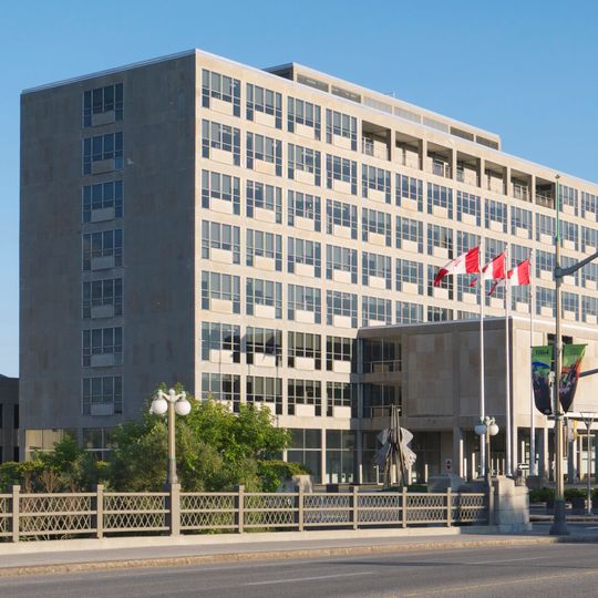 Edificio John G. Diefenbaker